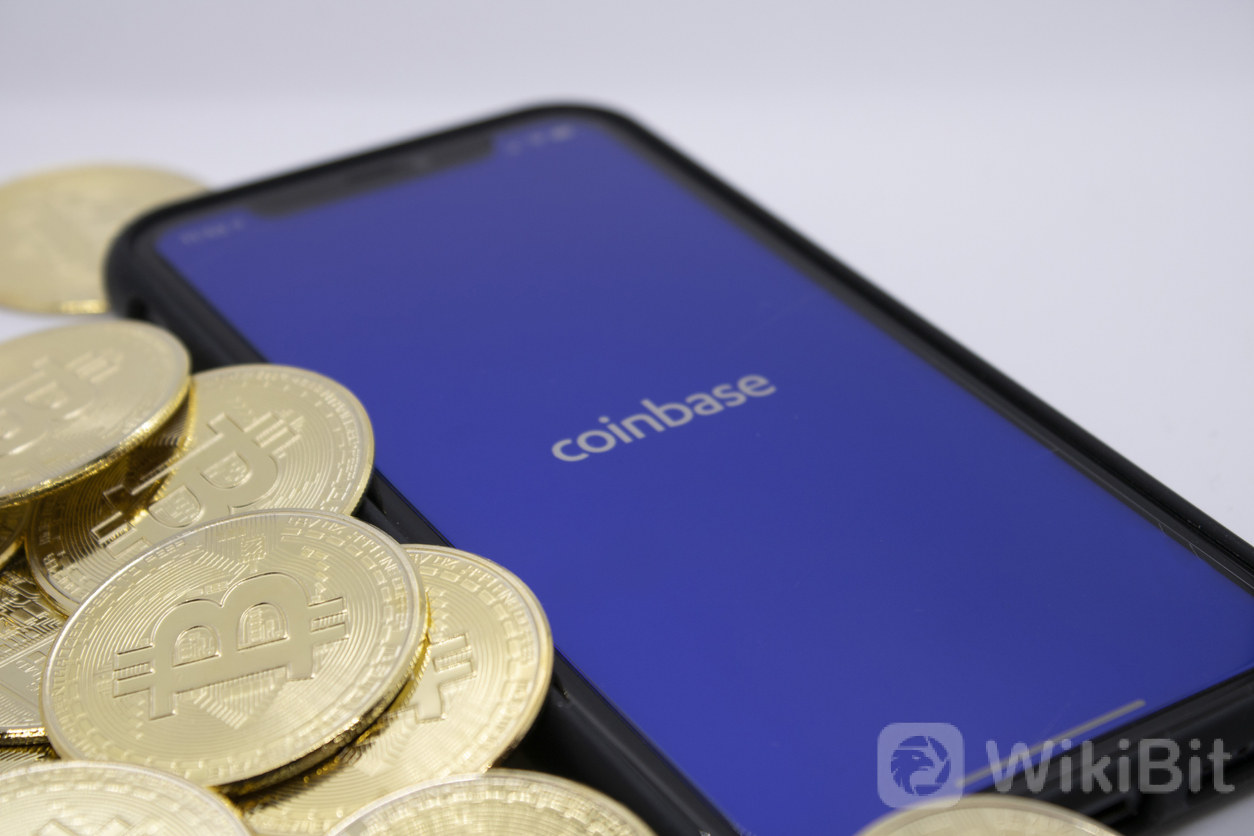 coinbase-global-coin-bitcoin-altcoins-iStock-1312444407.jpeg